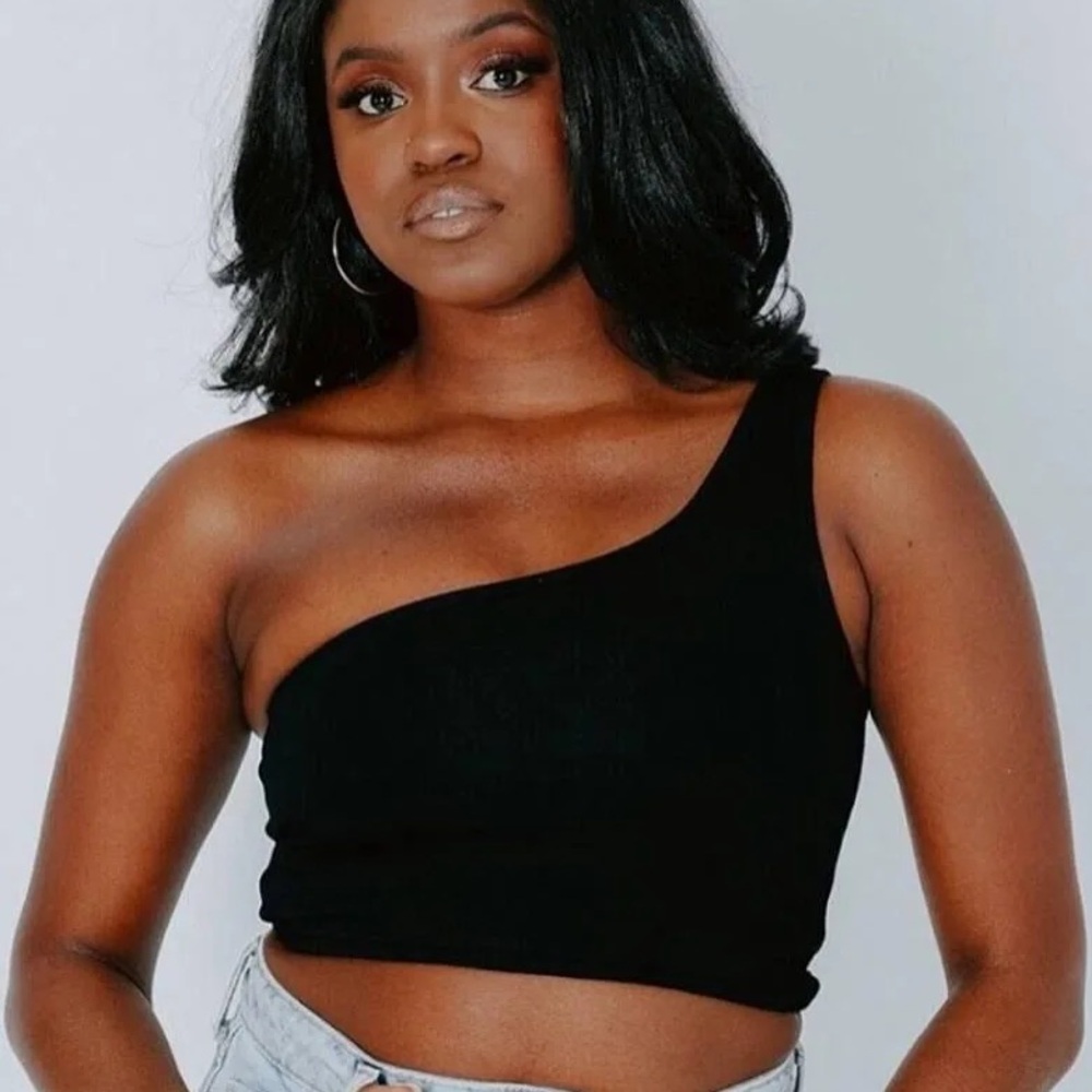 Klassy Network Black One-Shoulder Crop Top